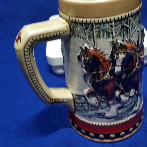 Budweiser 1988 Holiday Collection Beer Stein Cobblestone Passage 9th in Series - Picture 8 of 10